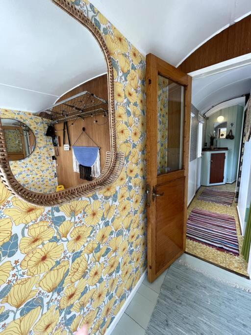Fjordhytten. Rebuild Train Wagon From 1937. Apartment Odense Luaran gambar